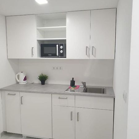 Ferienwohnung Betariel'Com Westbahnhof M Wien Exterior foto