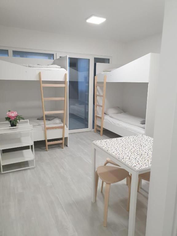 Ferienwohnung Betariel'Com Westbahnhof M Wien Exterior foto